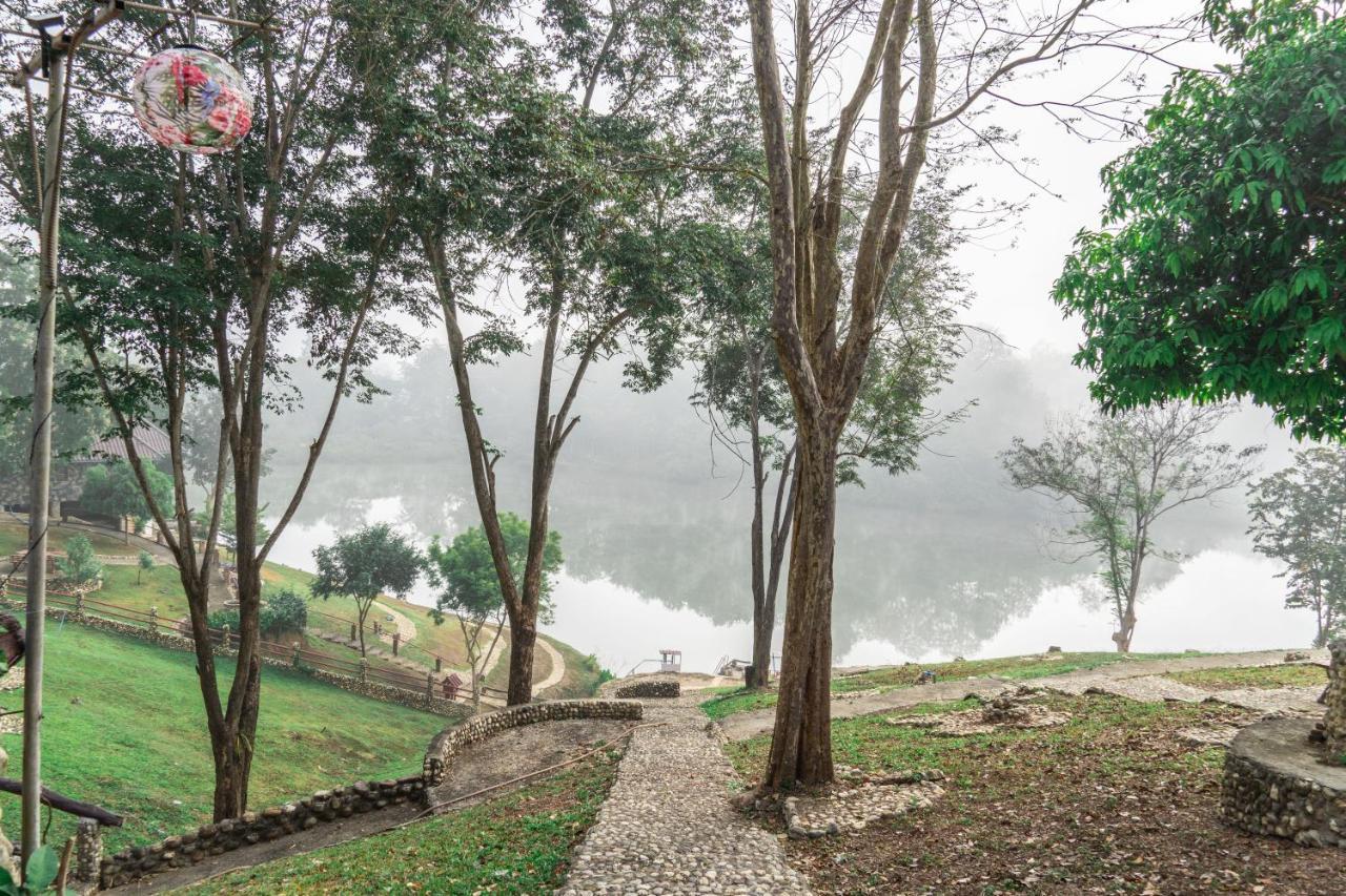 Nan Waterside Hong Bon Nern Bed & Breakfast エクステリア 写真
