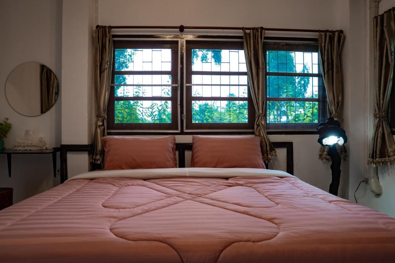 Nan Waterside Hong Bon Nern Bed & Breakfast エクステリア 写真